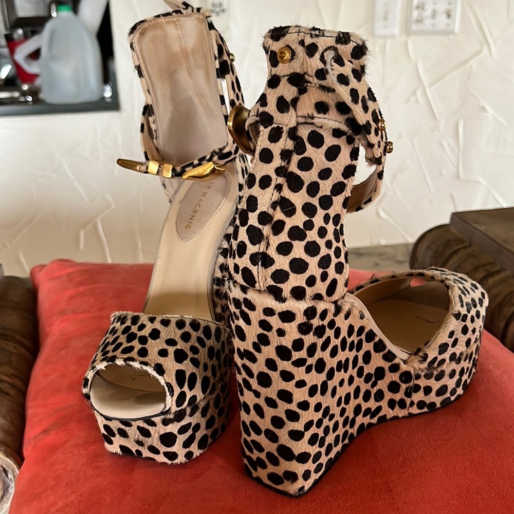 Kat Marconi Platform Wedges size 5 US Heel is 4 and 3/4 high